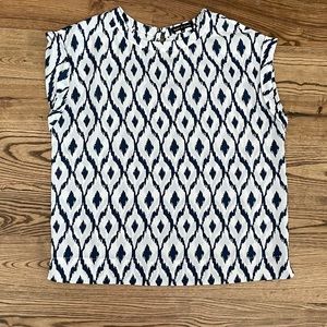 Violet & Claire Shirt Size M